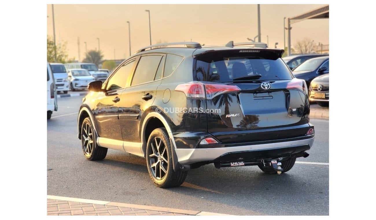 Toyota RAV4 EX RAV4 SE 2WD BLACK 2017