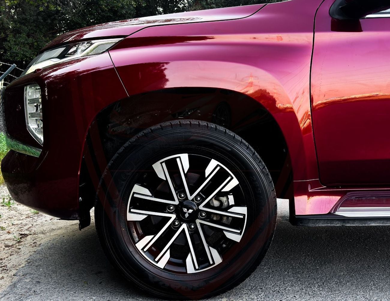 Mitsubishi Montero Sport GLS Premium 3.0L (7 Seater) Mitsubishi Montero Sport | 3.0 L | 2022 | GCC | Accident-Free | In Excel