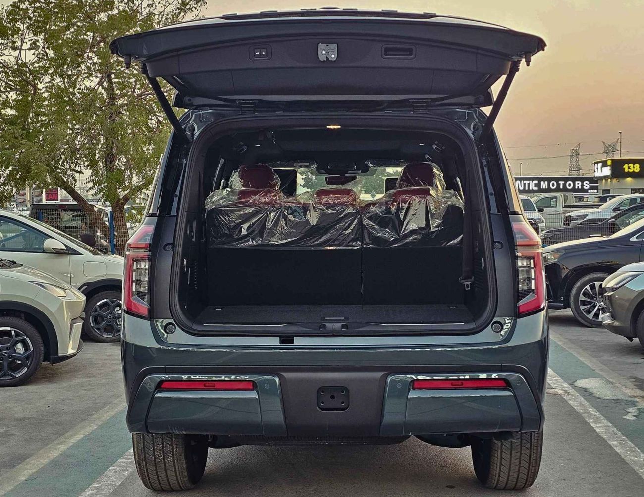 نيسان باترول SE PLATINUM / 3.8L V6 / PWR SEATS WITH 360* CAMERA / HEADUP DISPLAY / (CODE # SE PLATINUM)