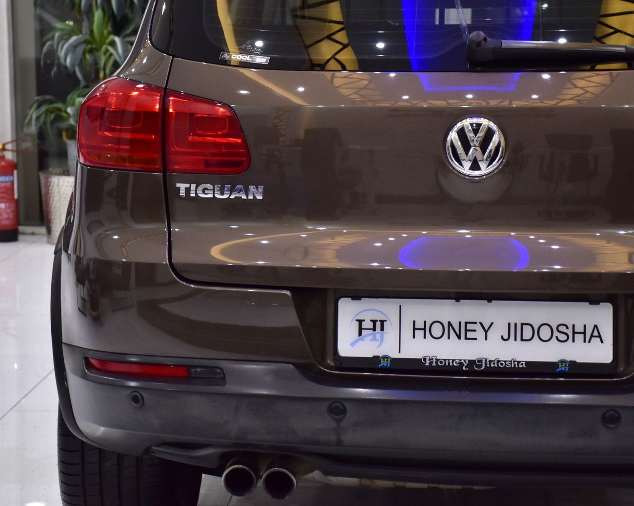 فولكس واجن تيجوان EXCELLENT DEAL for our Volkswagen Tiguan 2.0 TSi 4Motion ( 2014 Model ) in Brown Color GCC Specs