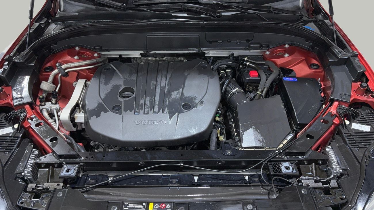 فولفو XC 60 كارس24 هي سوق ضخم للسيارات المستعملة موثوق ومضمون ٪كارس24 هي سوق ضخم للسيارات المستعملة موثوق ومضمون