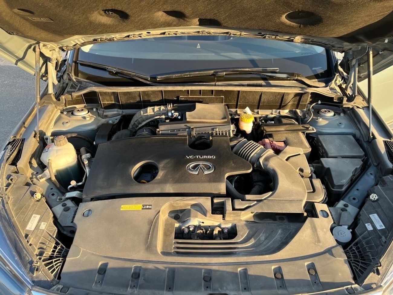 إنفينيتي QX50 2.0T Luxe (FWD)