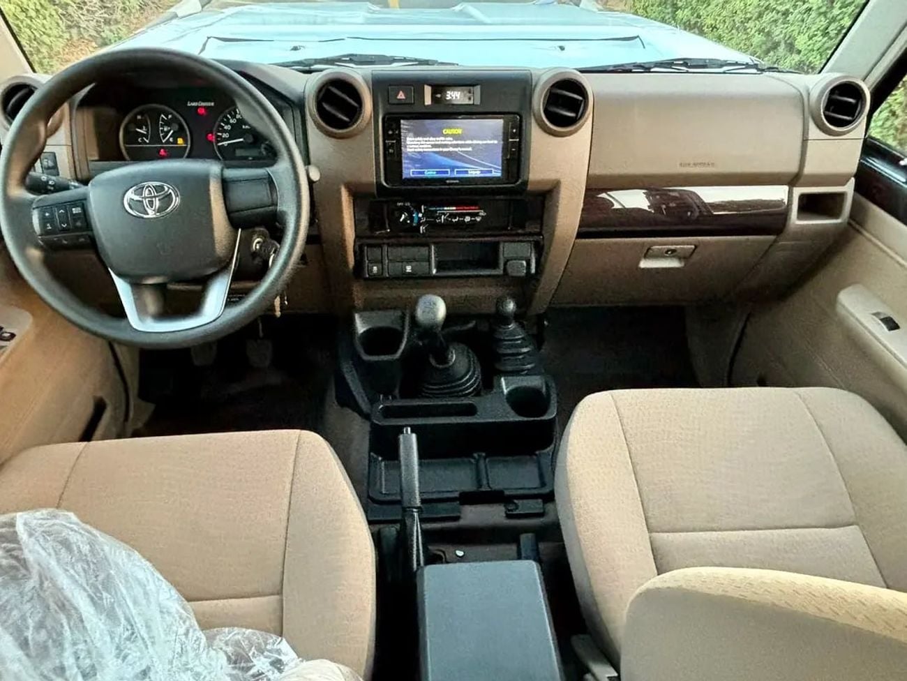 Toyota Land Cruiser 70 HT VXR LC 71 LX 4.0L GCC Specs SAUDI