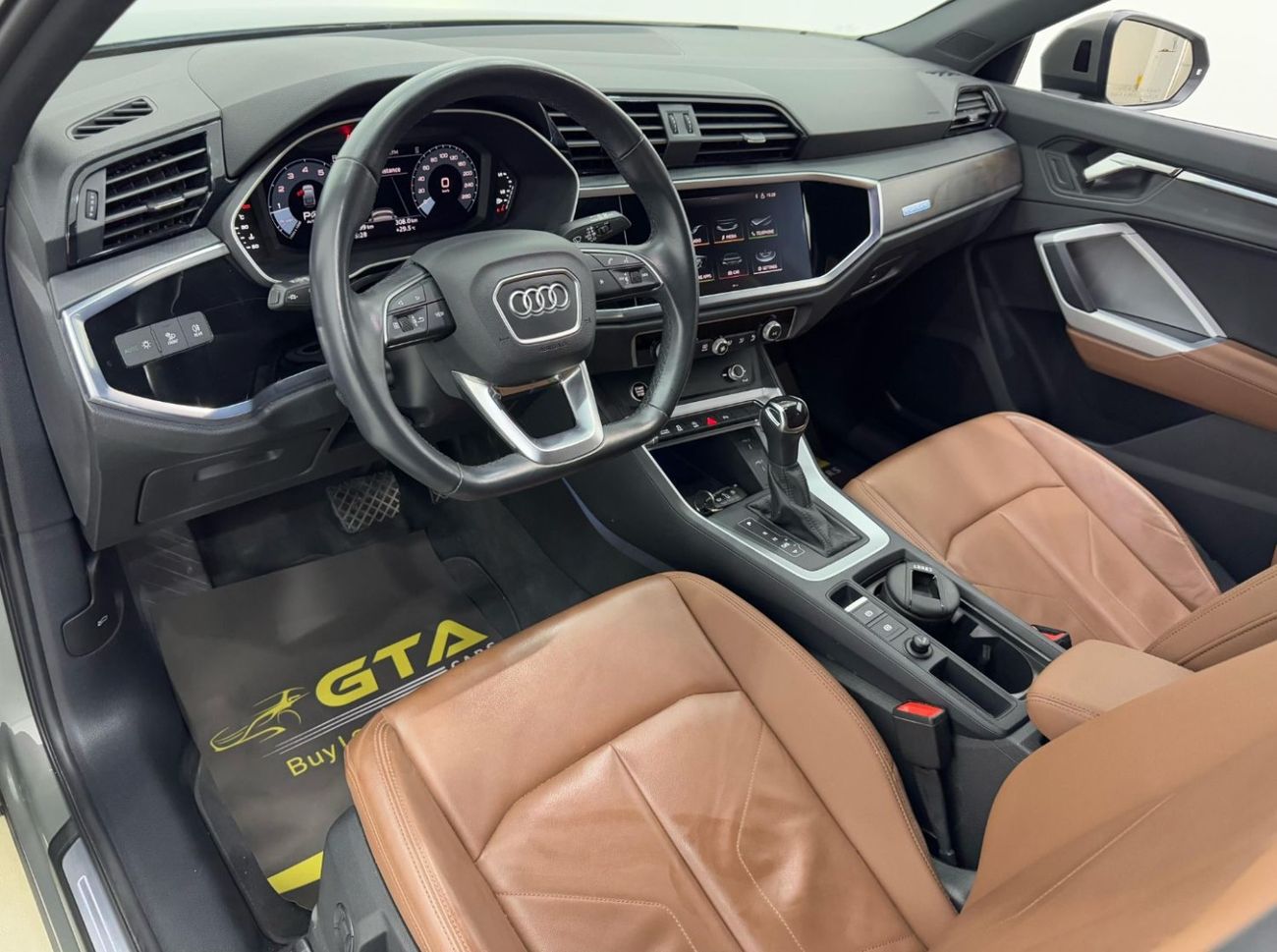 أودي Q3 40 TFSI quattro 2.0L SUV 2022 Audi Q3 40TFSI Quattro, 2026 Audi Warranty, 2025 Audi Service Pack, Lo