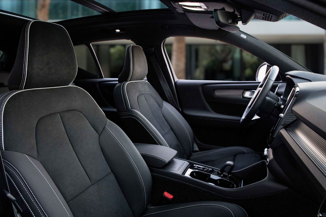 Volvo XC40 Ultimate Dark | 2,448 P.M  | 0% Downpayment | Immaculate Condition!