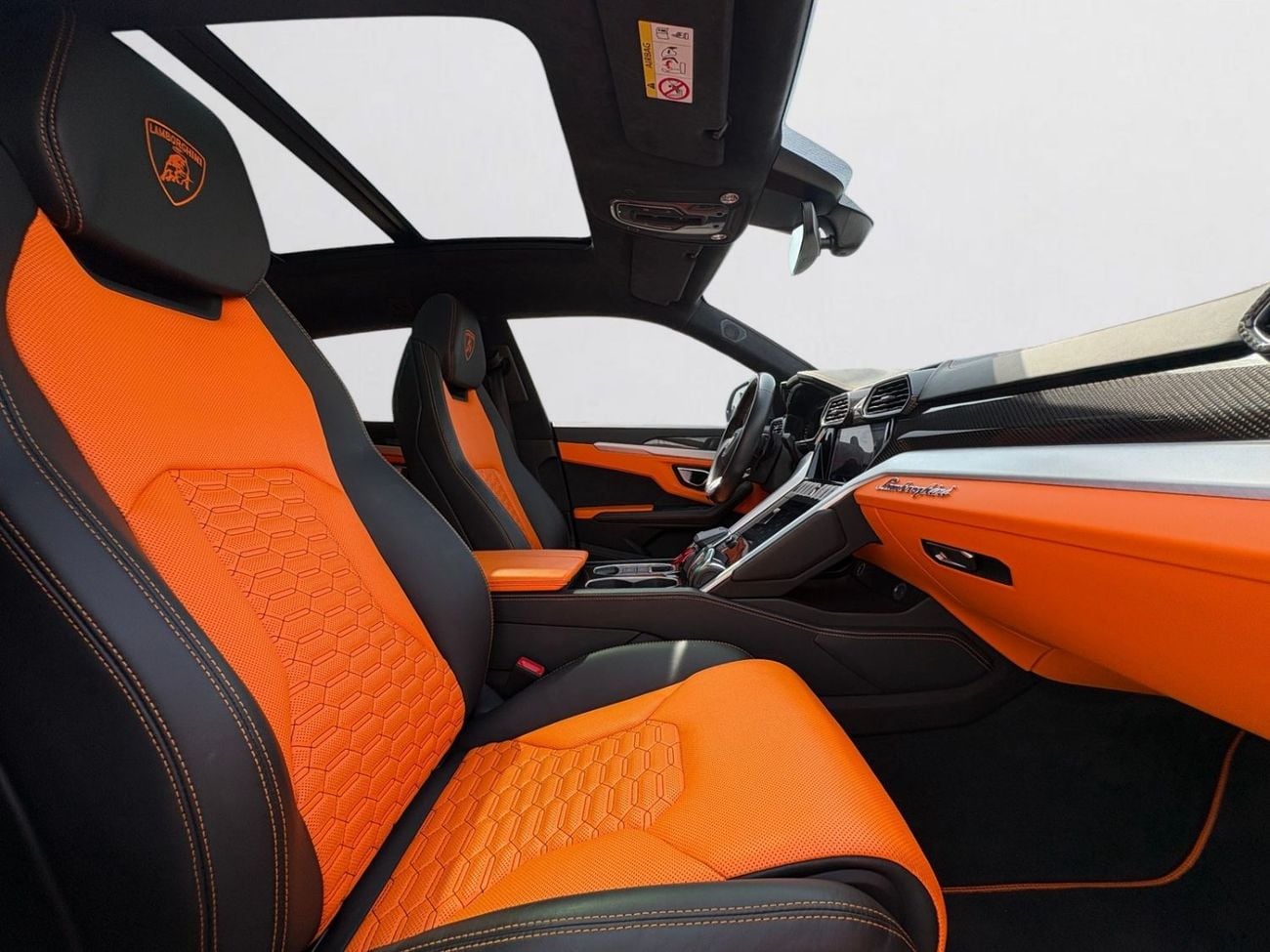 Lamborghini Urus STD AED 12,780 P.M | 0% DOWN PAYMENT | LAMBORGHINI URUS MANSORY KIT | 4.0L TWIN-TURBO V8 | FULL SERV