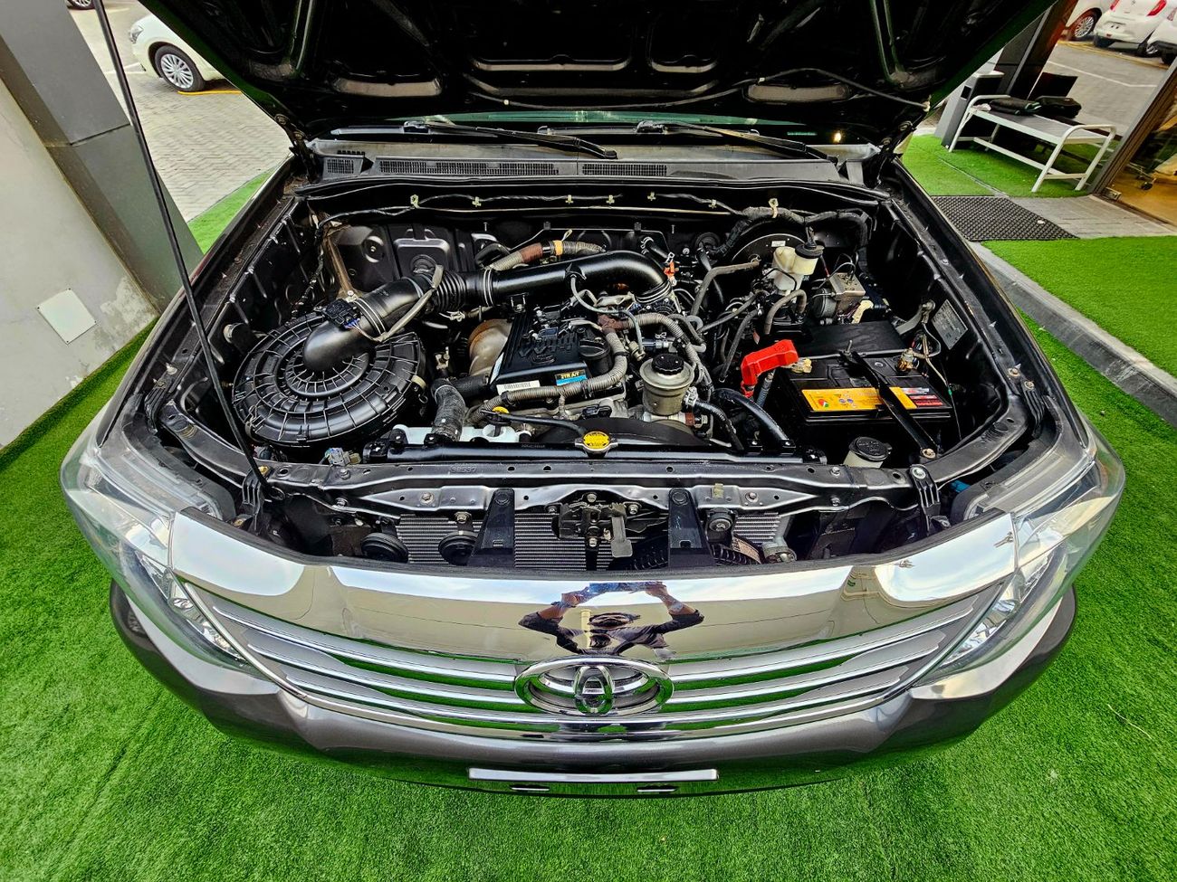 Toyota Fortuner EXR/ V4 2.7L 4WD/ LEATHER DVD/ LOW MILEAGE