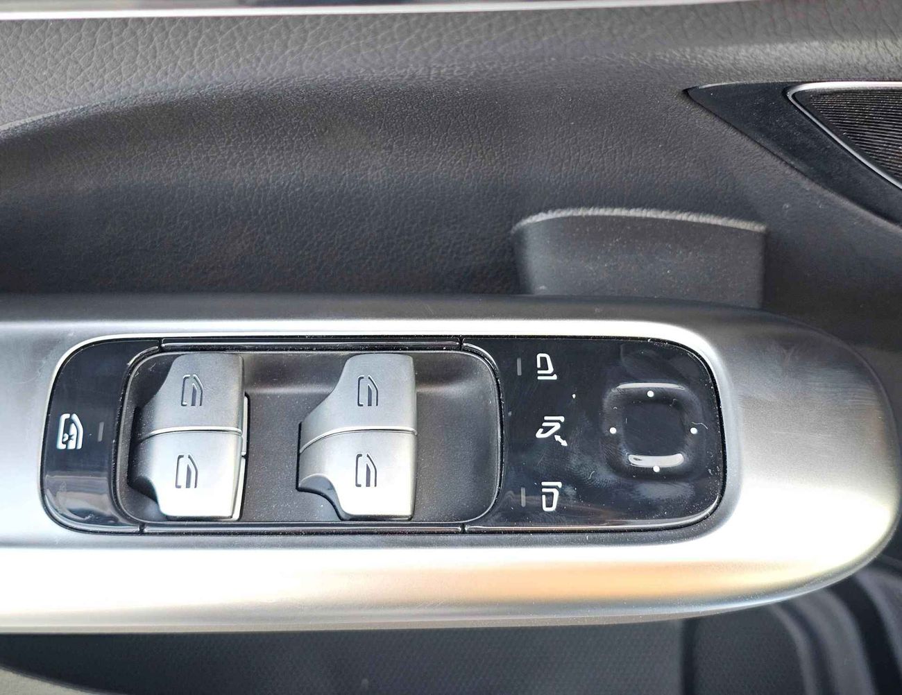 مرسيدس بنز C 200 | 1.5L | TURBO SPORT EDITION | 360* CAMERA | LEATHER SEATS | FULL OPTION (CODE#C200L)