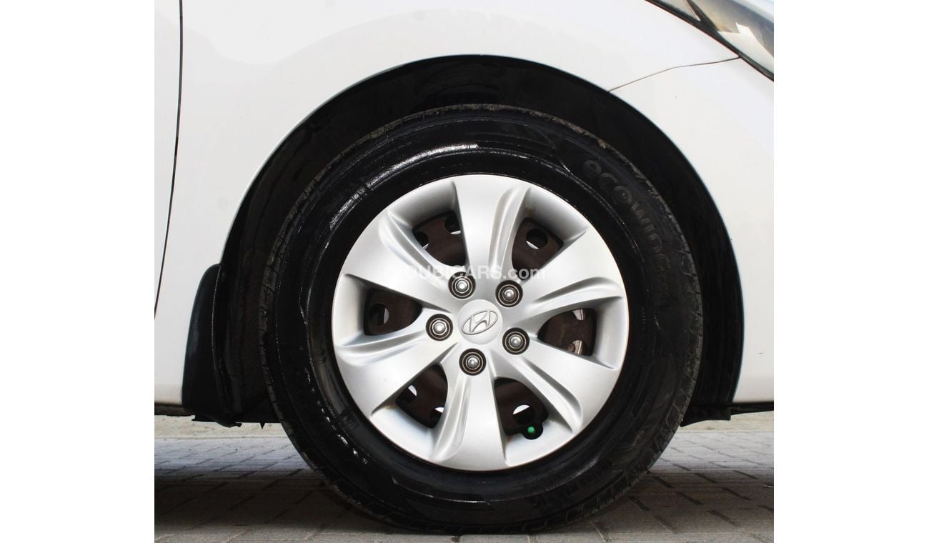 هيونداي إلانترا هيونداي إلنترا 2015 خليجي بحالة ممتازة 1600 سي سي