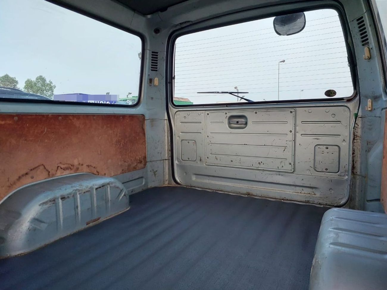 Toyota Hiace TOYOTA HIACE VAN RHD 1999 MODEL 2.0 L PETROL MANUAL(PM52852)