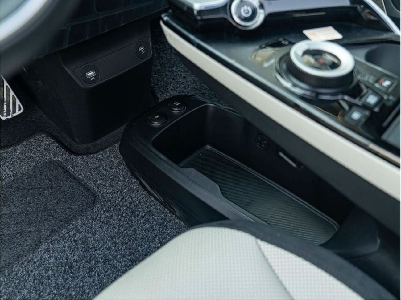 Kia EV6 AED 3,633 PM • 2024 BRAND-NEW EV6 GT EDITION • 410+ KMS DUAL-MOTOR LONG RANGE • 5YEARS KIA WARRANTY