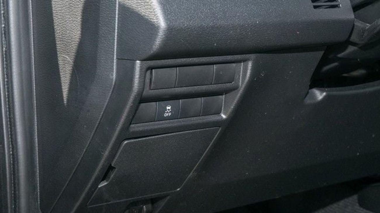 Mitsubishi L200 Mitsubishi L200 GLX DC 2.4L Diesel