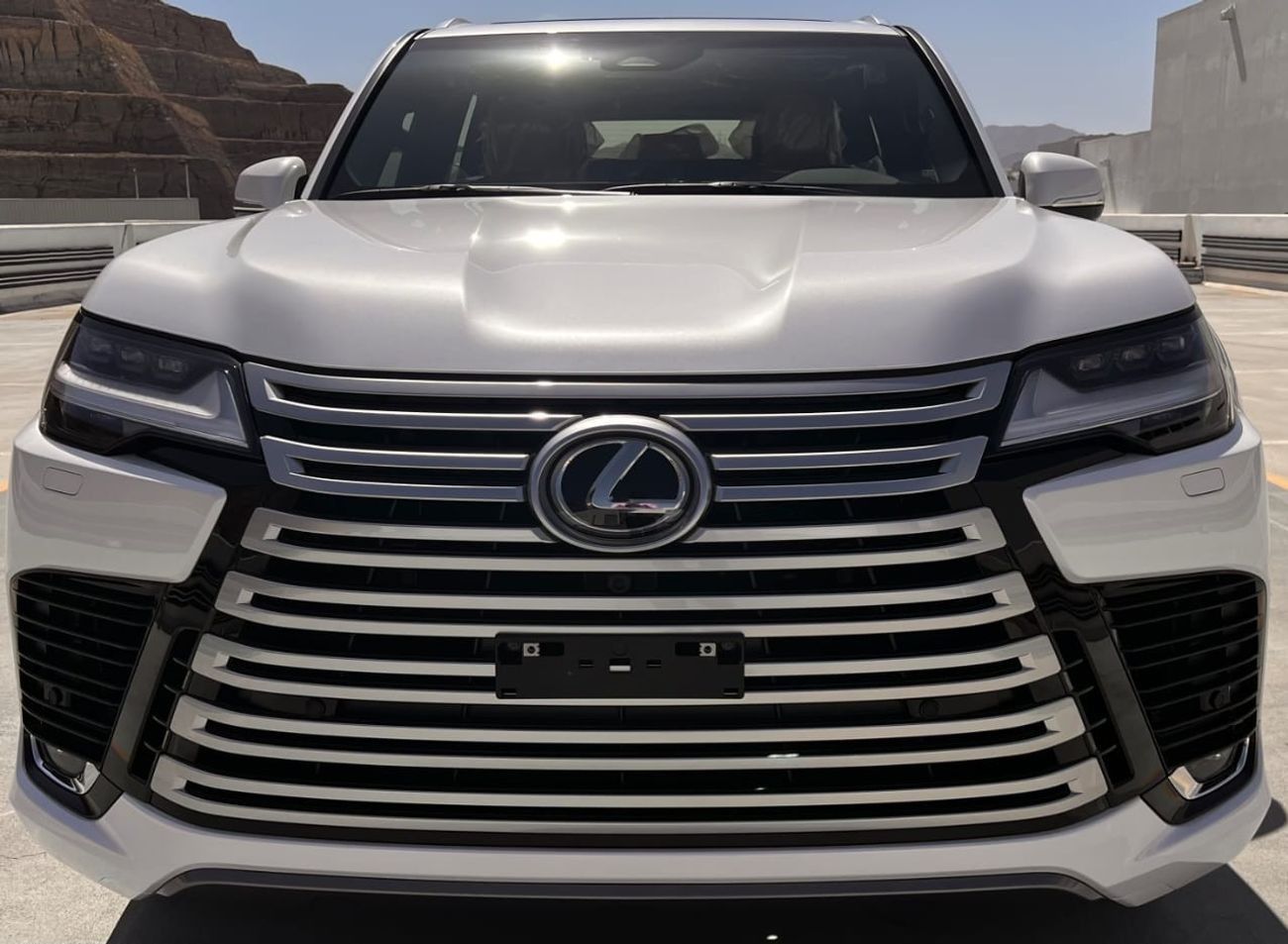 لكزس LX 600 Lexus LX600 Signature Turbo Plus | 2025 | 0KM | GCC
