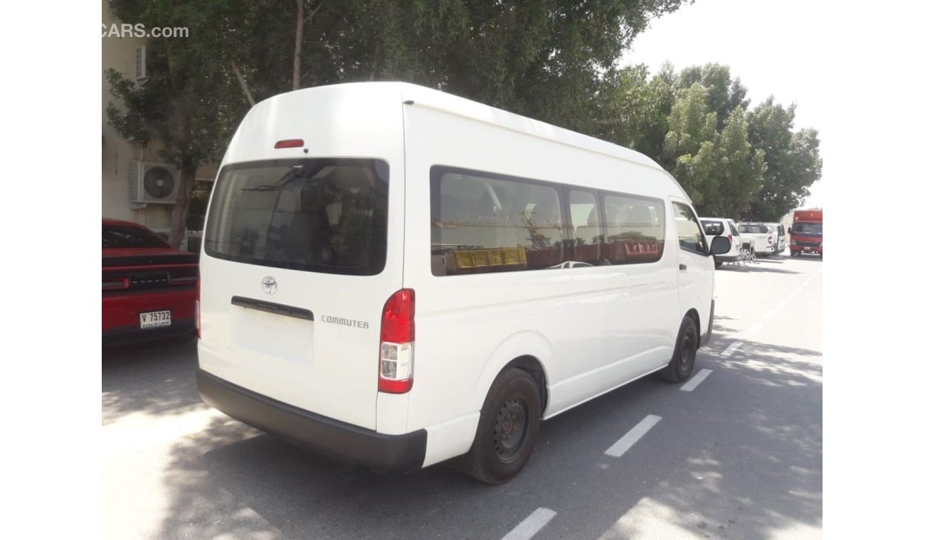 تويوتا هاياس Hiace Commuter RIGHT HAND DRIVE (Stock no PM 603 )