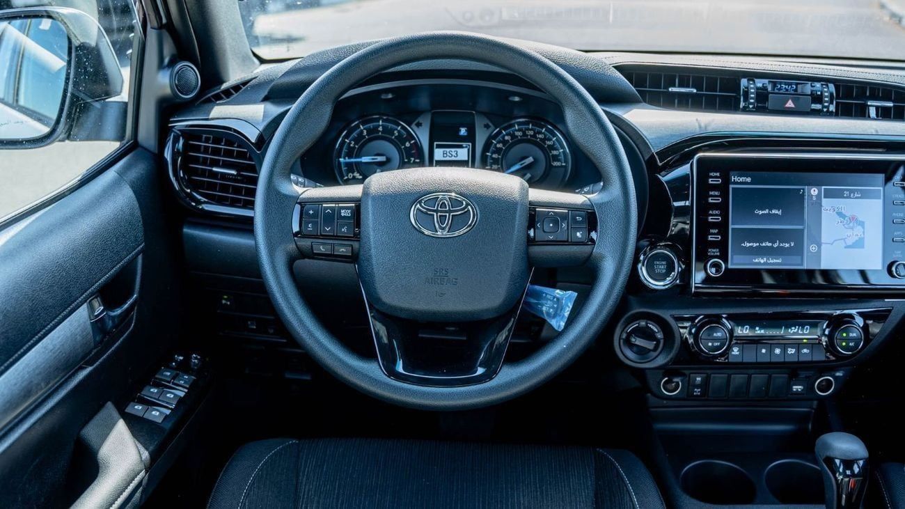 Toyota Hilux 2026 Toyota Hilux Adventure 4.0L Petrol AT (White)