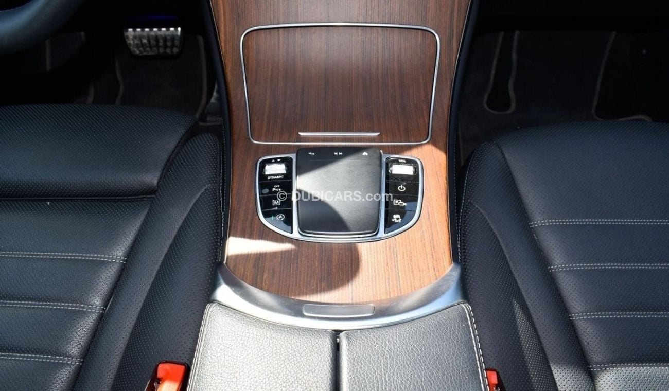 Mercedes-Benz GLC 300 4MATIC MERCEDES GLC300 AMG / 2021 / USA / Under Warranty