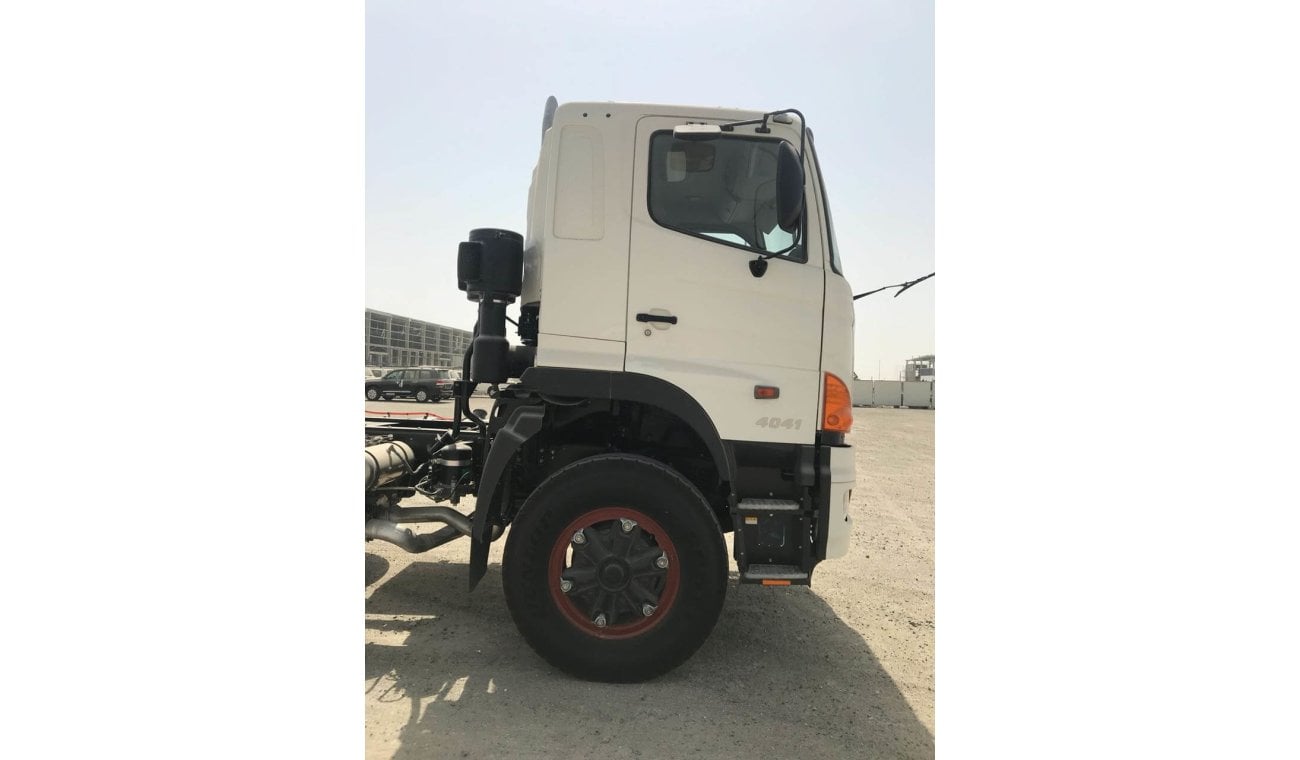 Hino 700 Series 4041 Chassis , 30 Ton