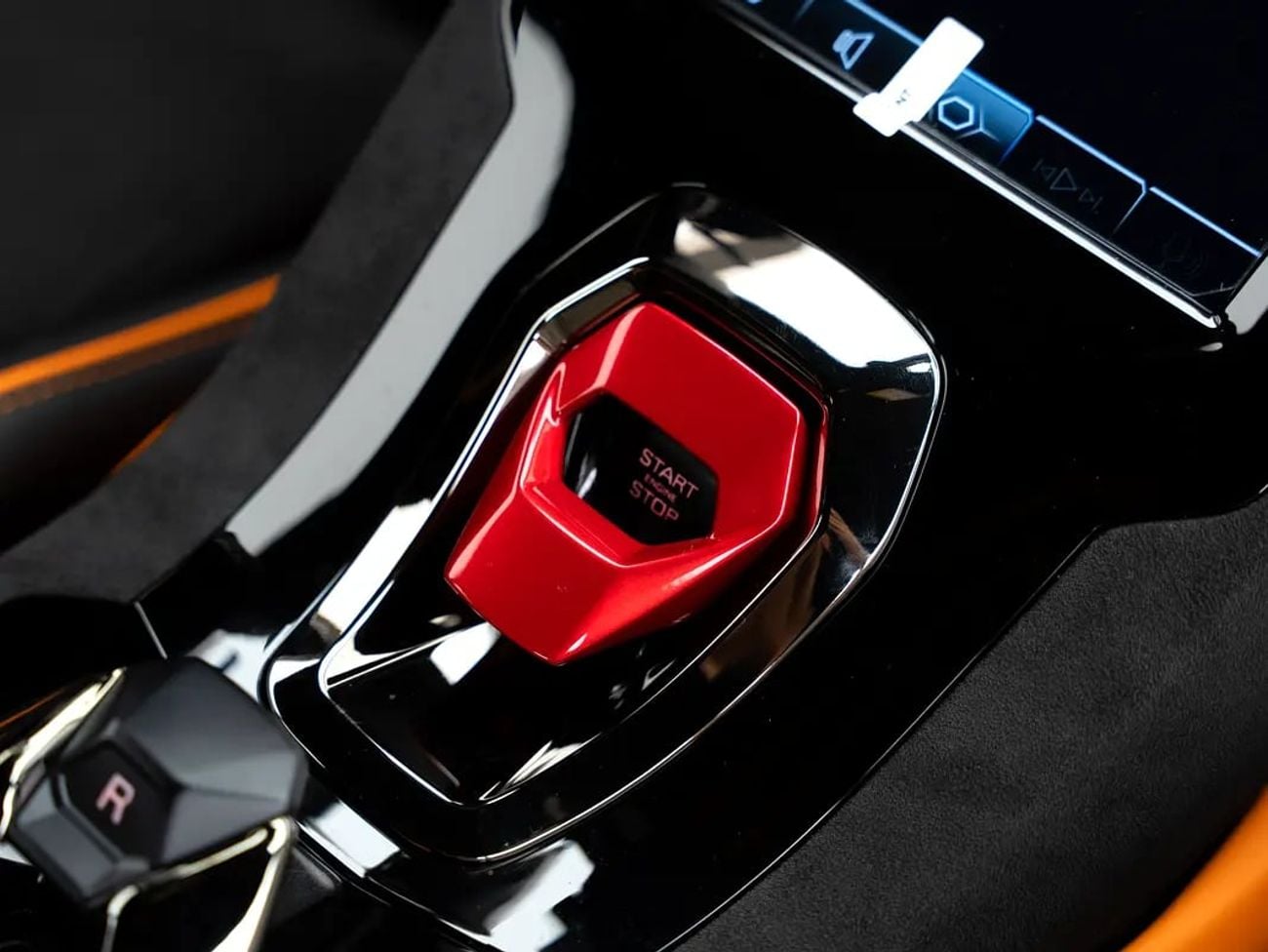Lamborghini Huracan Tecnica | GCC Specs | Dealer Warranty Service Contract