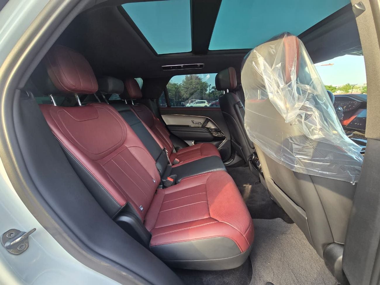 Land Rover Range Rover Sport Dynamic SE P400 3.0L RANGE ROVER SPORT DYNAMIC SE P400 2023 GCC // PERFECT CONDITION // LOW MILEAGE