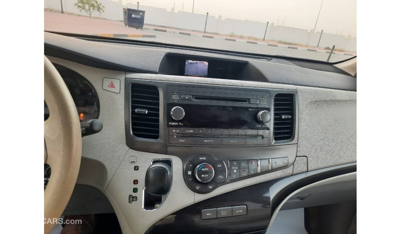 تويوتا سيينا 2013 TOYOTA SIENNA