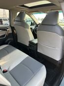 Toyota RAV4 XLE premium 2.5L Full option
