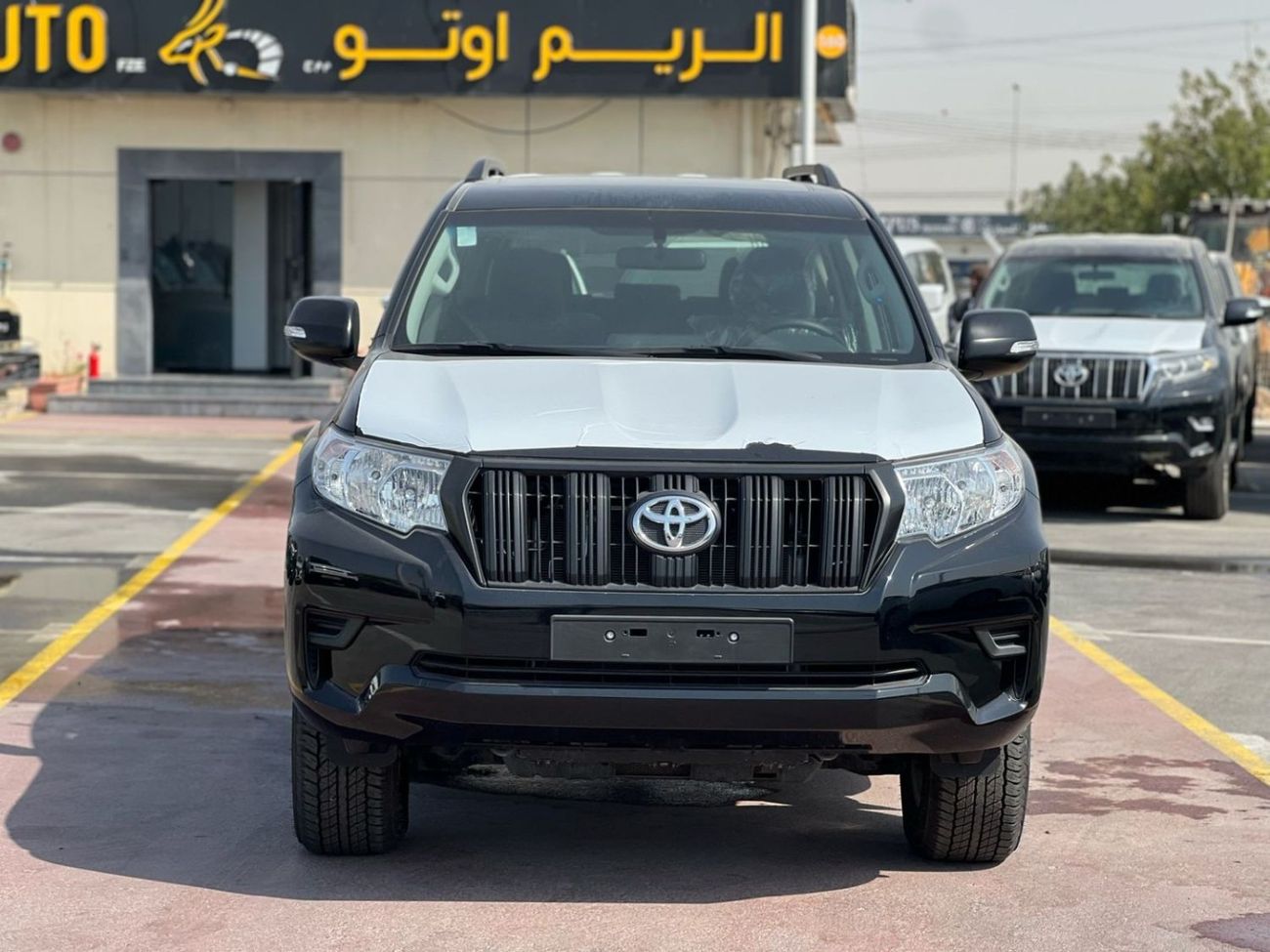 تويوتا برادو TX 2.7L TOYOTA PRADO 250 TX 2.7P AT  2023