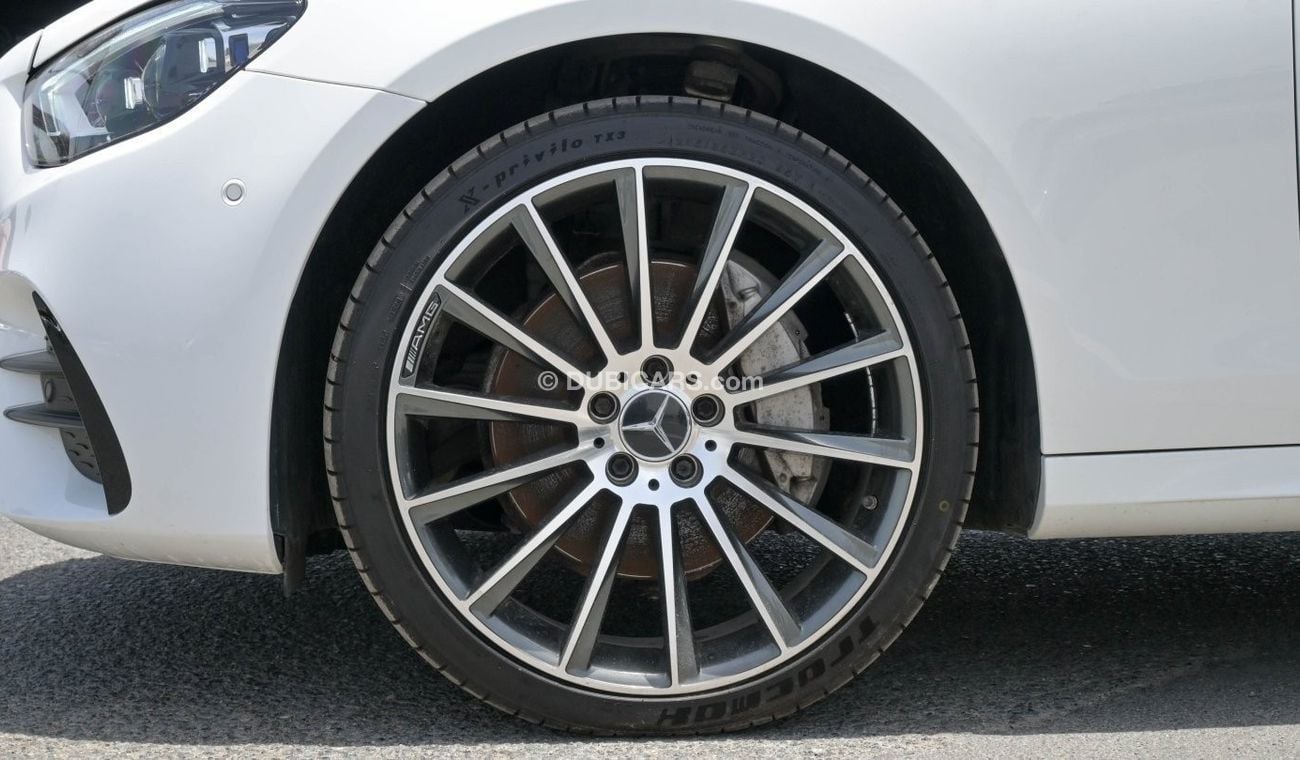 Mercedes-Benz E300 4M