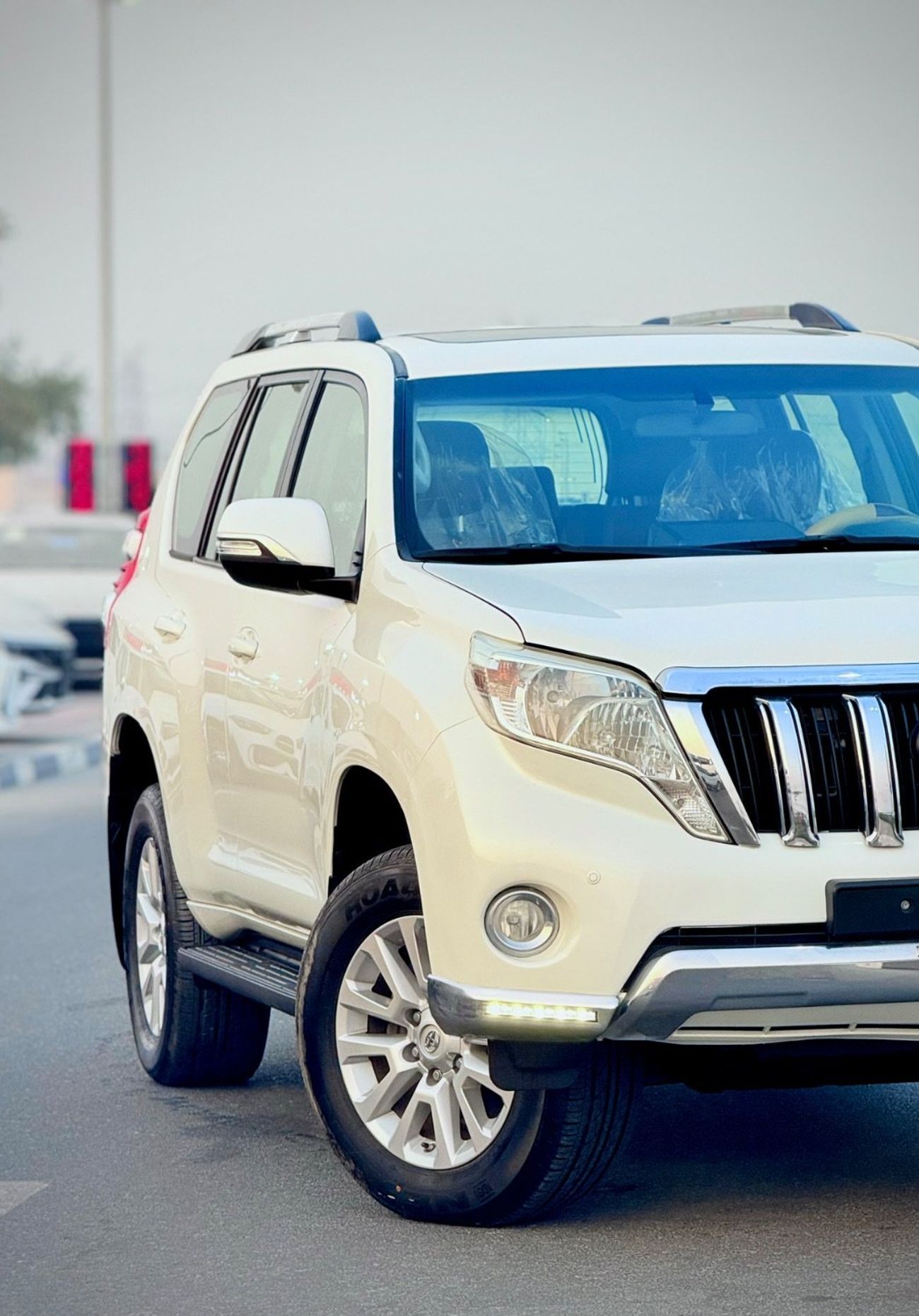 تويوتا برادو 2017 VXR V4 Full Option Top Of The Range Very Clean And Perfect condition