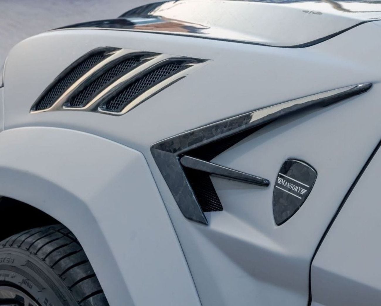 Lamborghini Urus 4.0T LAMBORGHINI URUS MANSORY - CARBON PACKAGE - PREMIUM EXHAUST SYSTEM