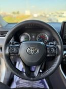 Toyota RAV4 TOYOTA RAV4 HYBRID XLE 2.5L