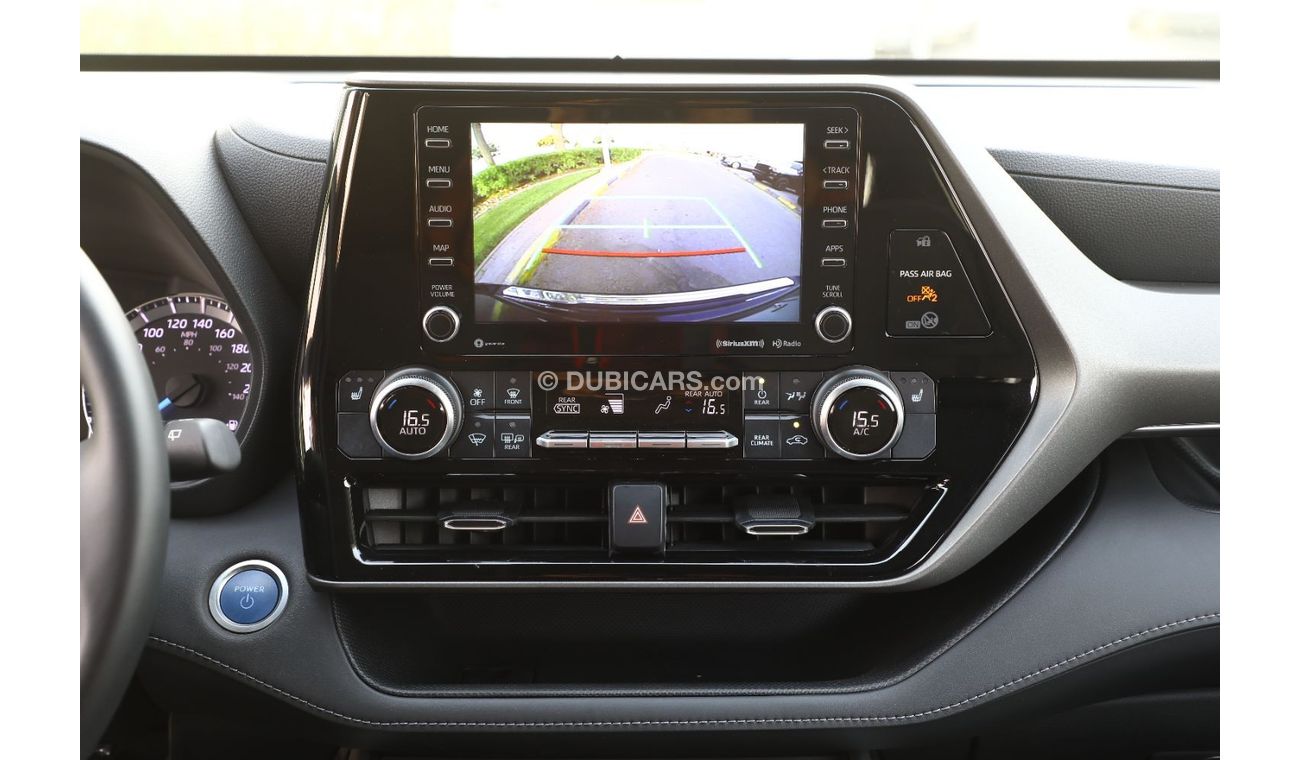 Toyota Highlander 2021 Toyota Highlander 4X4 2.5 LE Hybrid A/T - Black inside black