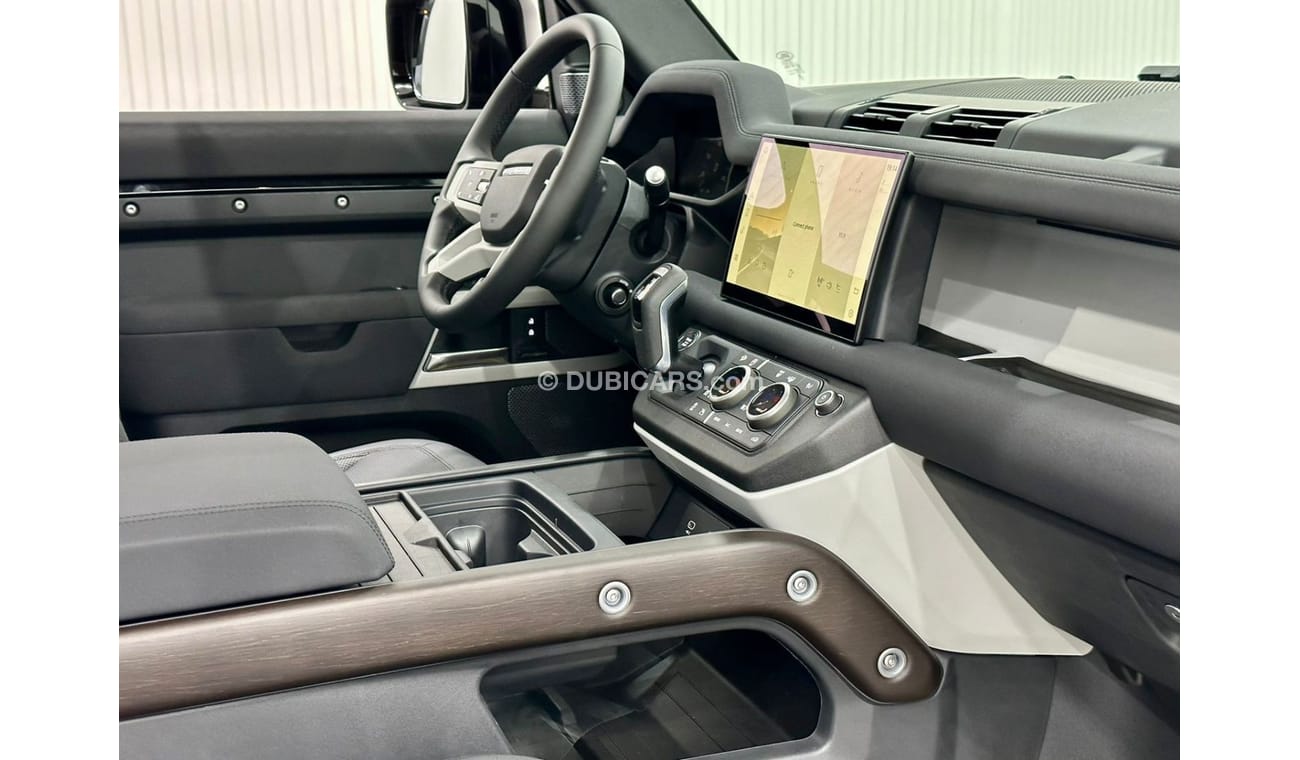 Land Rover Defender 2023 Land Rover Defender P400 110 HSE, V6, Big Screen, Digital gauge, 7seats (Fully Loaded)