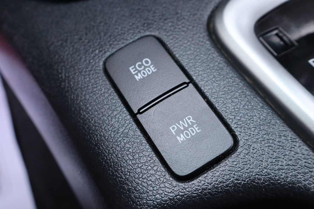 تويوتا هيلوكس GLX 2.7L Double Cab Utility AWD