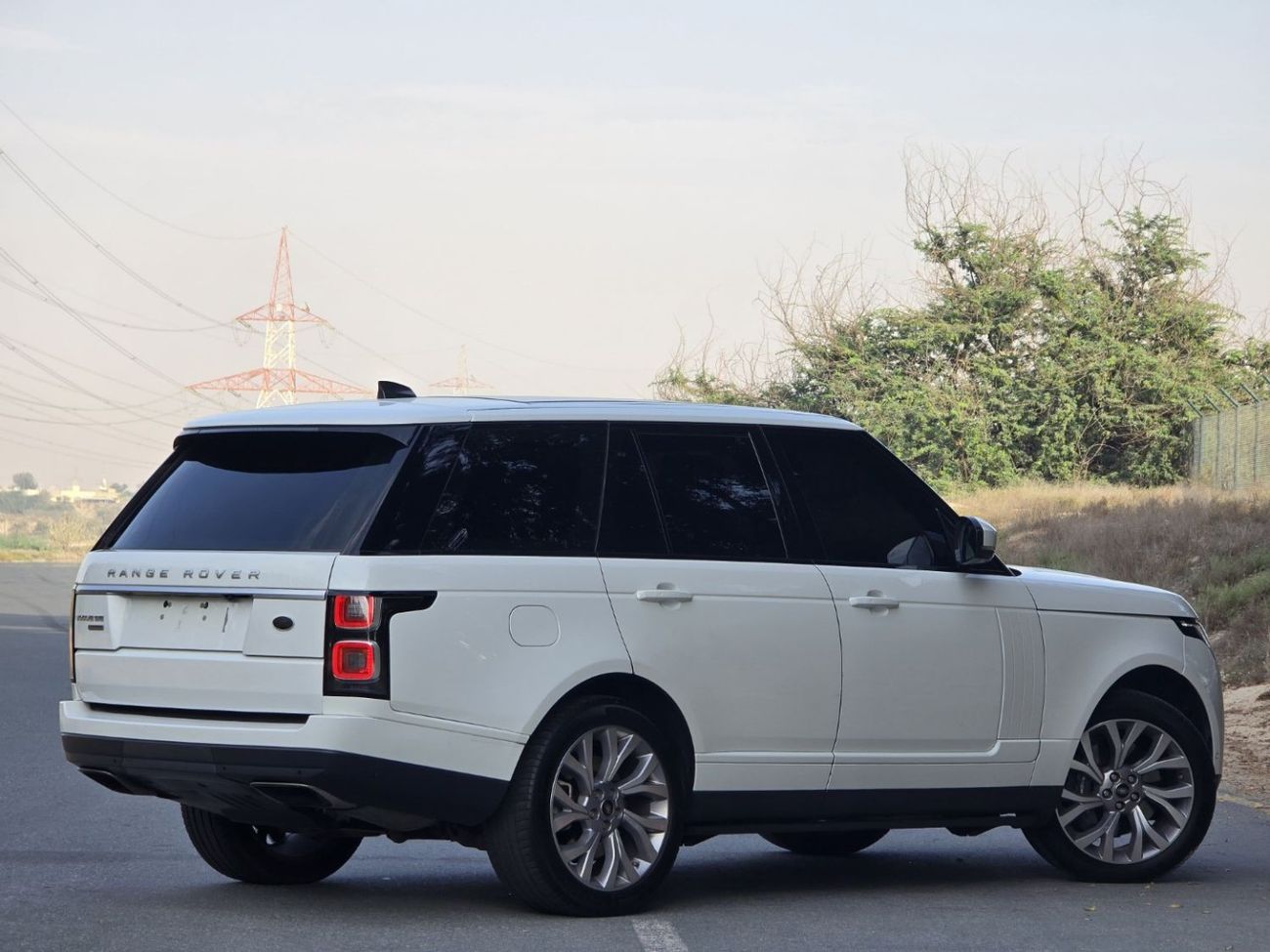 Land Rover Range Rover Supercharged 5.0L VOGUE SUPERCHARGED 2018 GCC ORGINAL PAINT // FULL OPITION // PERFECT CONDITION