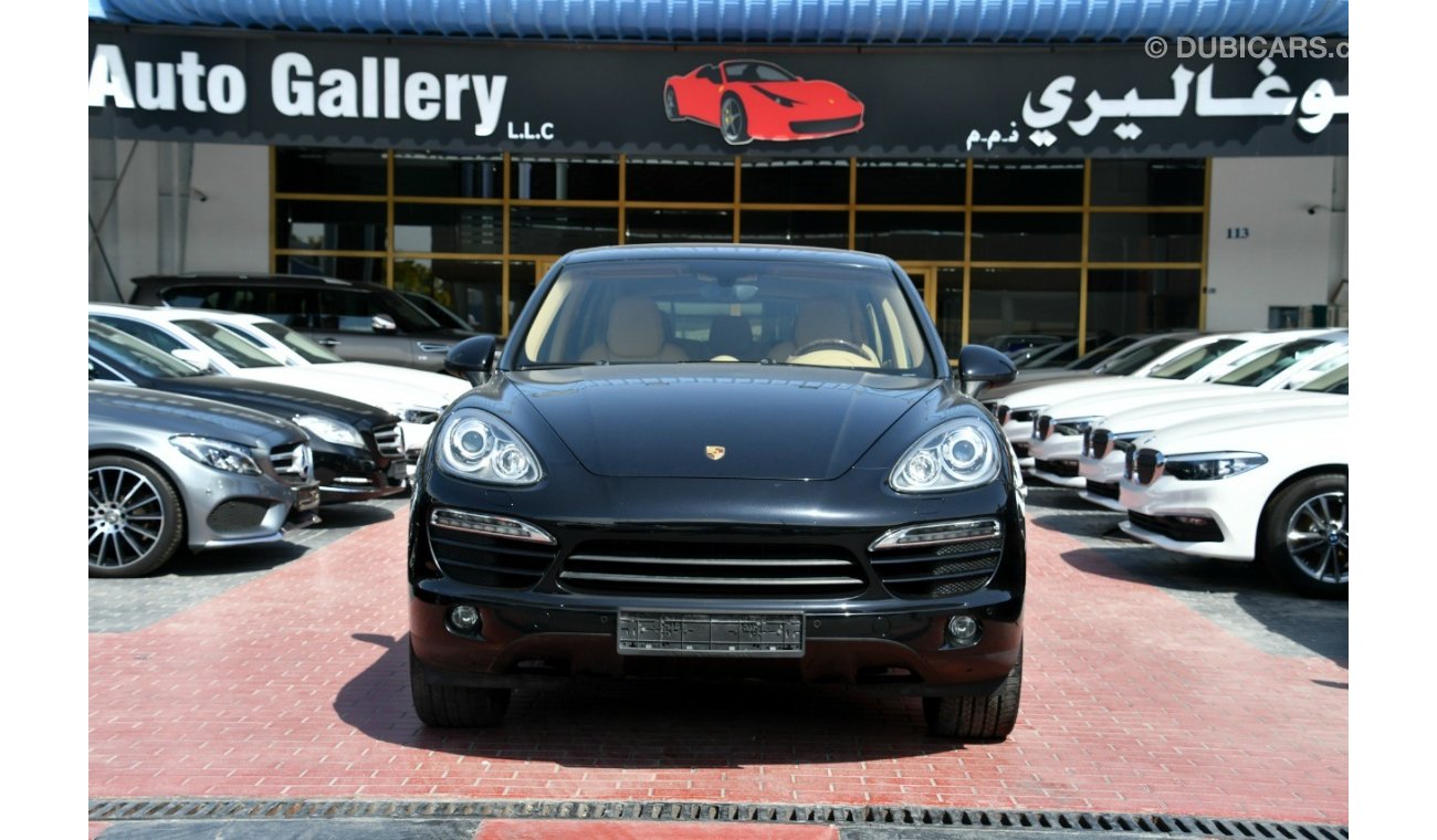 Porsche Cayenne V 6 2014 GCC Without Paint