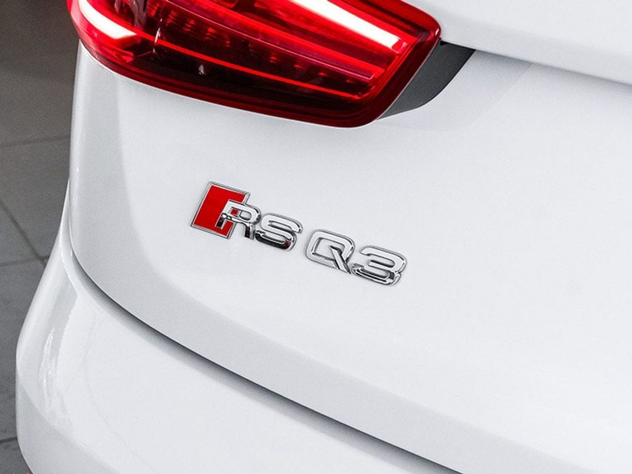 أودي RSQ3 2017 Audi RSQ3 Performance / 4.5 A Grade Japanese Import