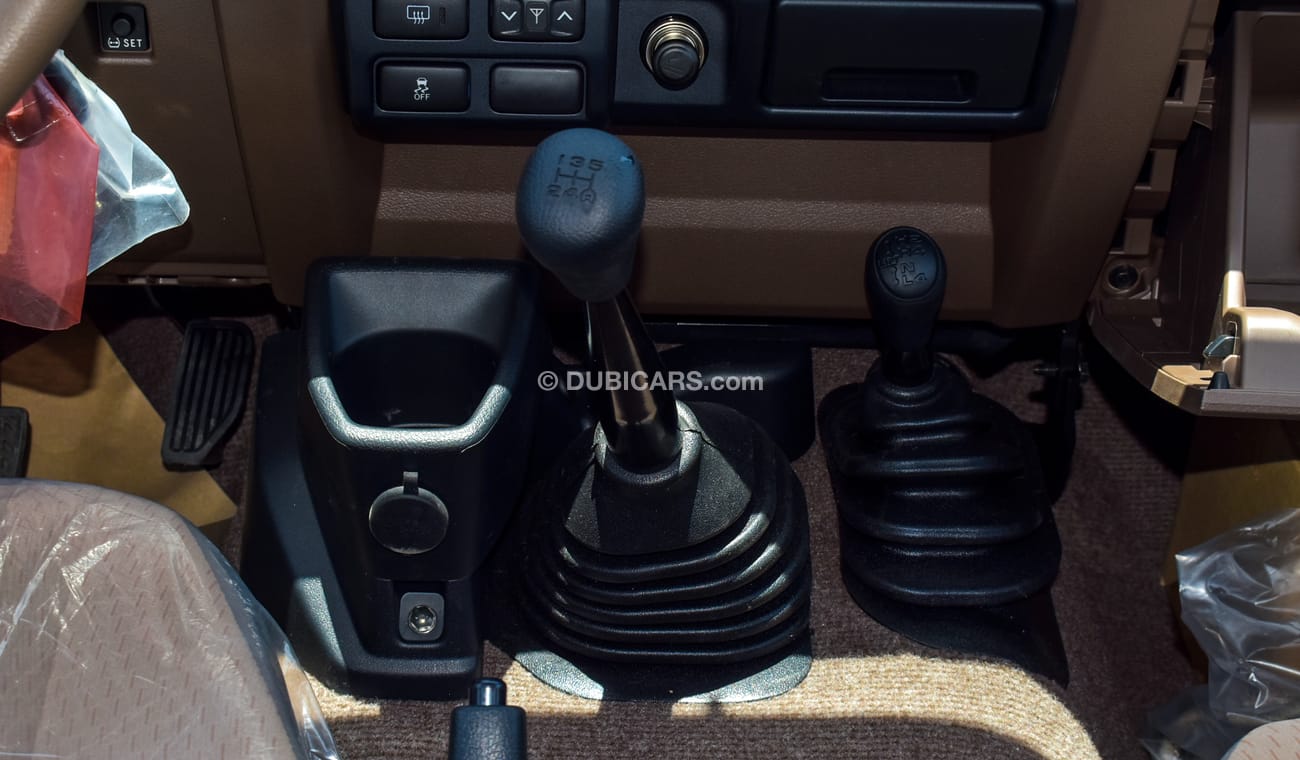 تويوتا لاند كروزر 70 LX V8