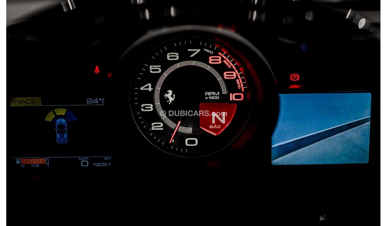 Ferrari 488 2019 Ferrari 488 Spider, 2024 Ferrari Warranty, Carbon Interior Exterior, Low KMs, GCC