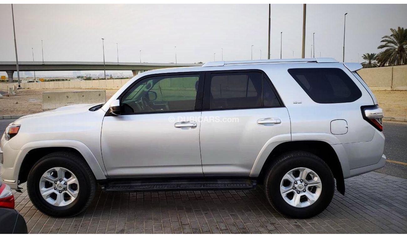 تويوتا 4Runner FULL OPTION CLEAN CAR