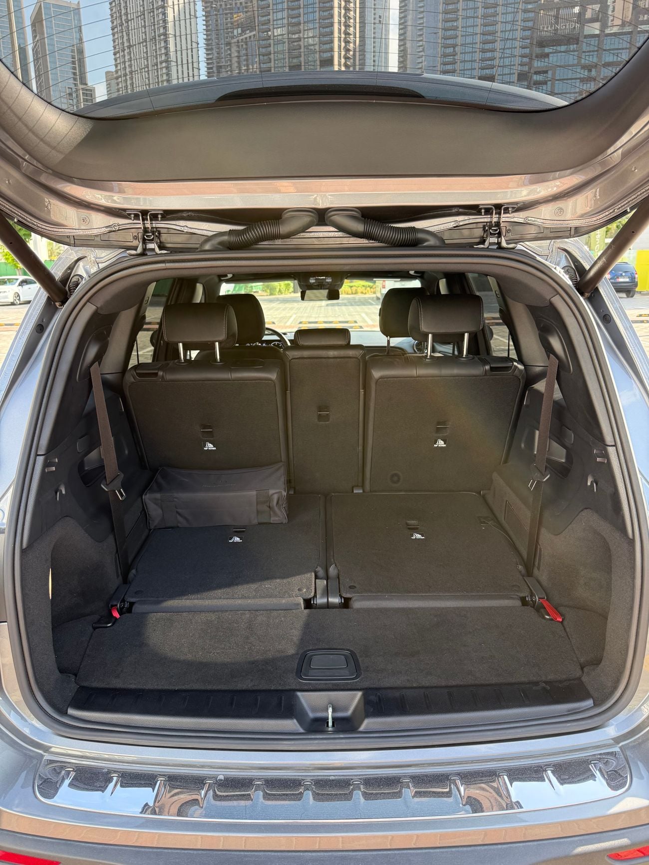 مرسيدس بنز EQB 350