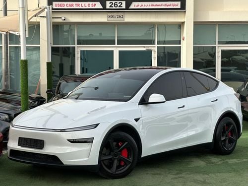 Tesla Model Y LONG RANGE