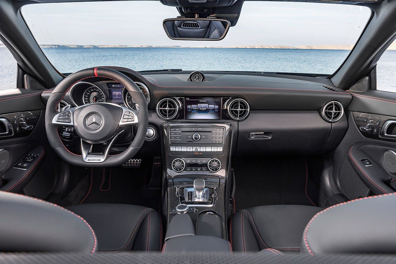 مرسيدس بنز SLK 200 interior - Cockpit