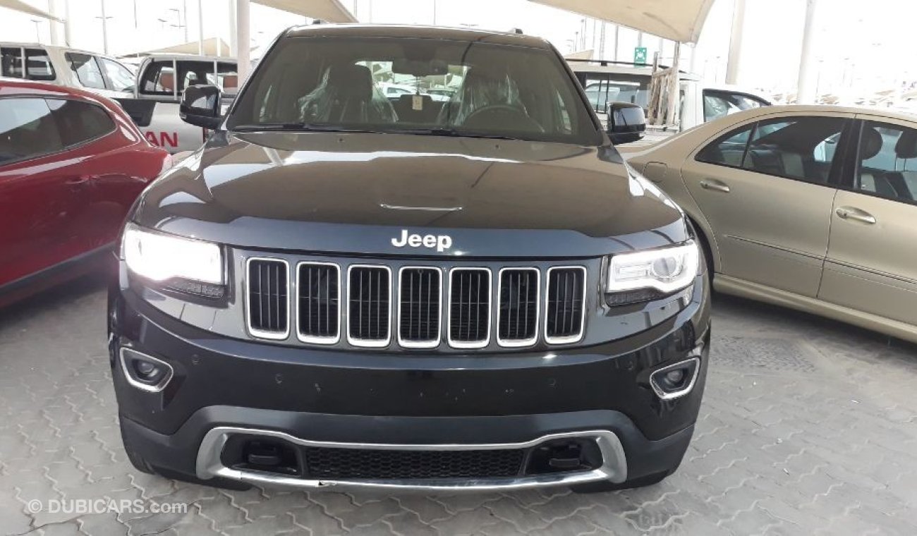 Jeep Grand Cherokee 2014 Full options Gulf Specs clean car service history