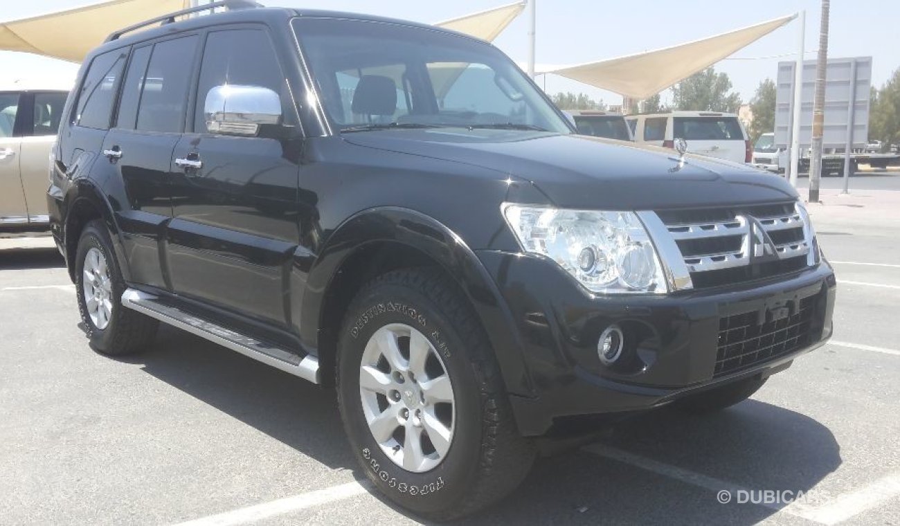 Mitsubishi Pajero 3.8