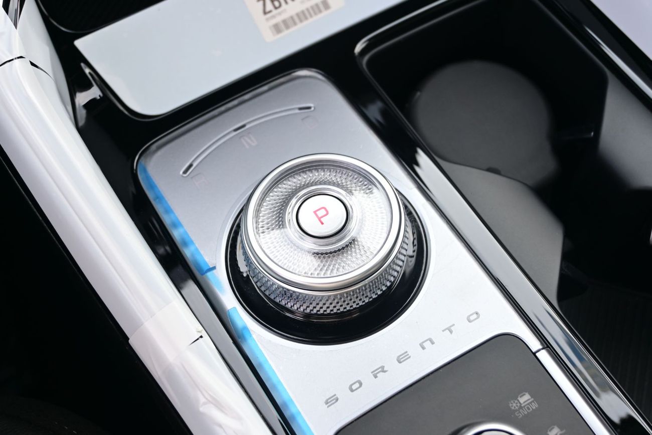 كيا سورينتو Kia Sorento 3.5L V6, Petrol AWD Model 2026 Color White