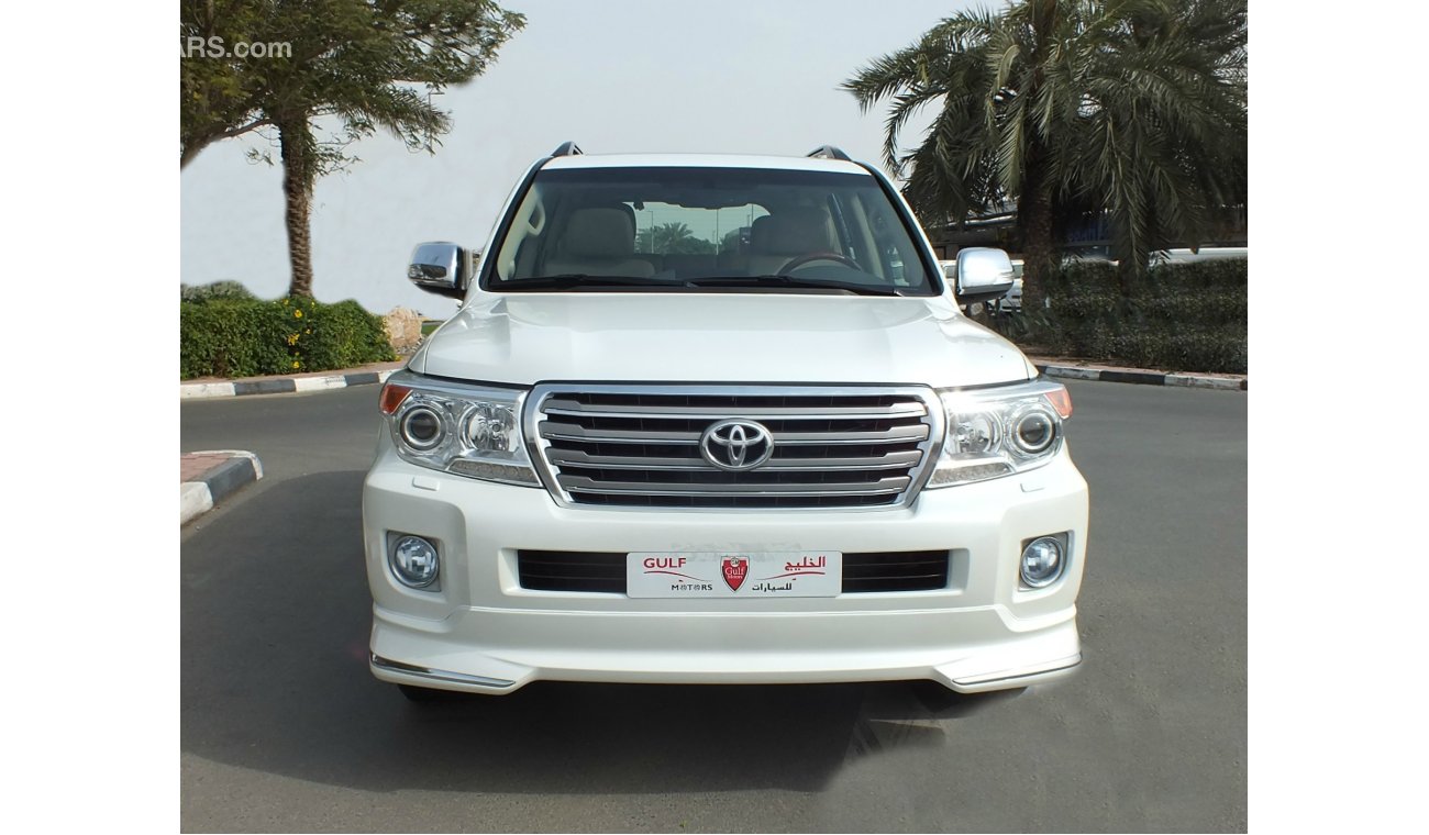 Toyota Land Cruiser VXR 5.7 V8