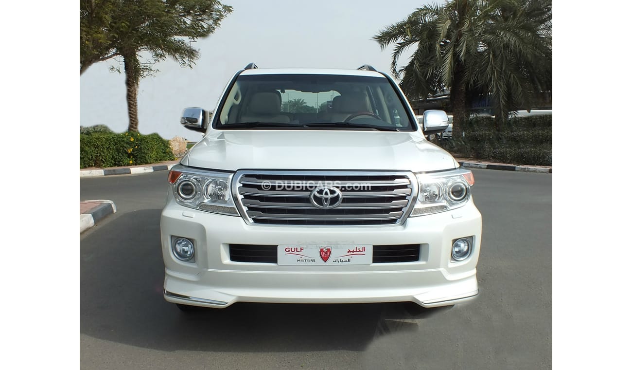Toyota Land Cruiser VXR 5.7 V8