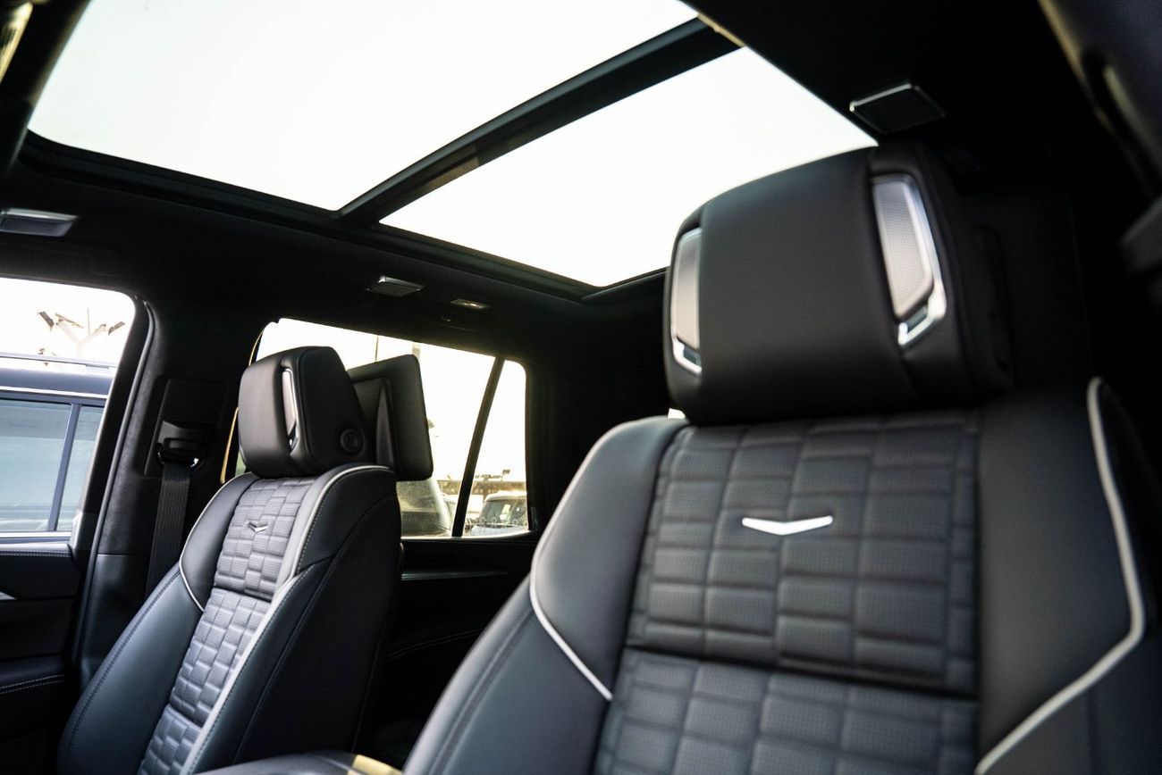 Cadillac Escalade Sport Platinum 6.2L 4WD Sport Platinum 2025 Brand New American Specs 6.2L V8