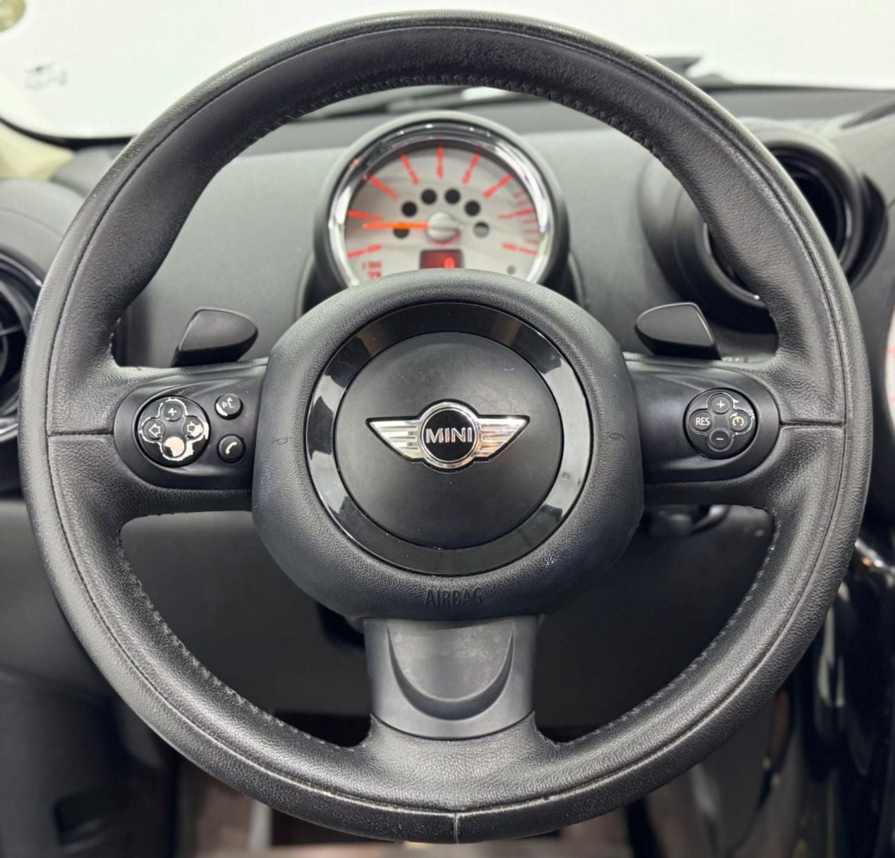 Mini Cooper Countryman 2014 Mini Cooper Countryman, Service History, Excellent Condition, GCC