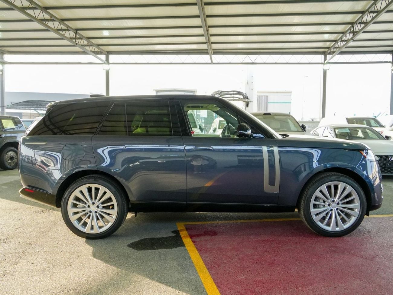 Land Rover Range Rover SE P400